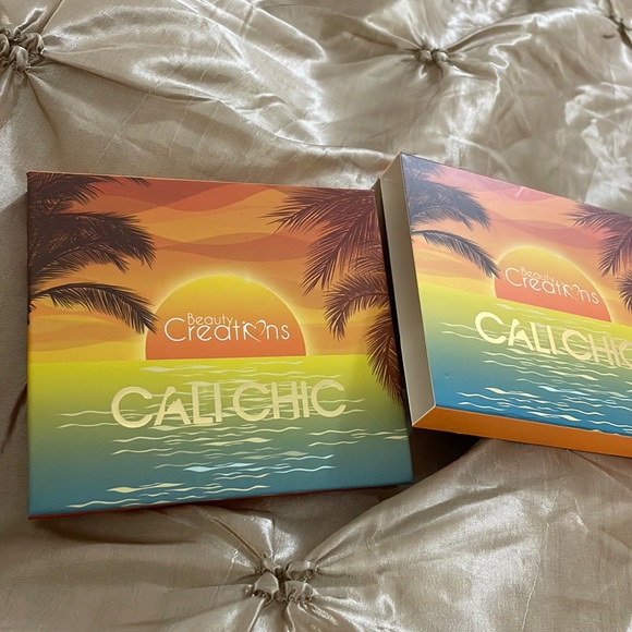 Beauty Creations~Cali Chic Eye shadow Palette - Picture 7 of 8